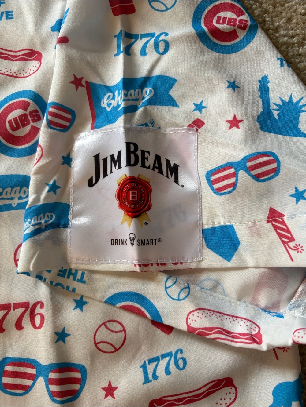 Chicago Cubs Jim Beam Short Sleeve Button Down Hawaiian Shirt -Adult Size XL New - Picture 9 of 12